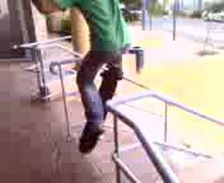me fs boardslide to fakie 4stair handrail