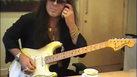 Yngwie Malmsteen Explains His Style and Speed Picking