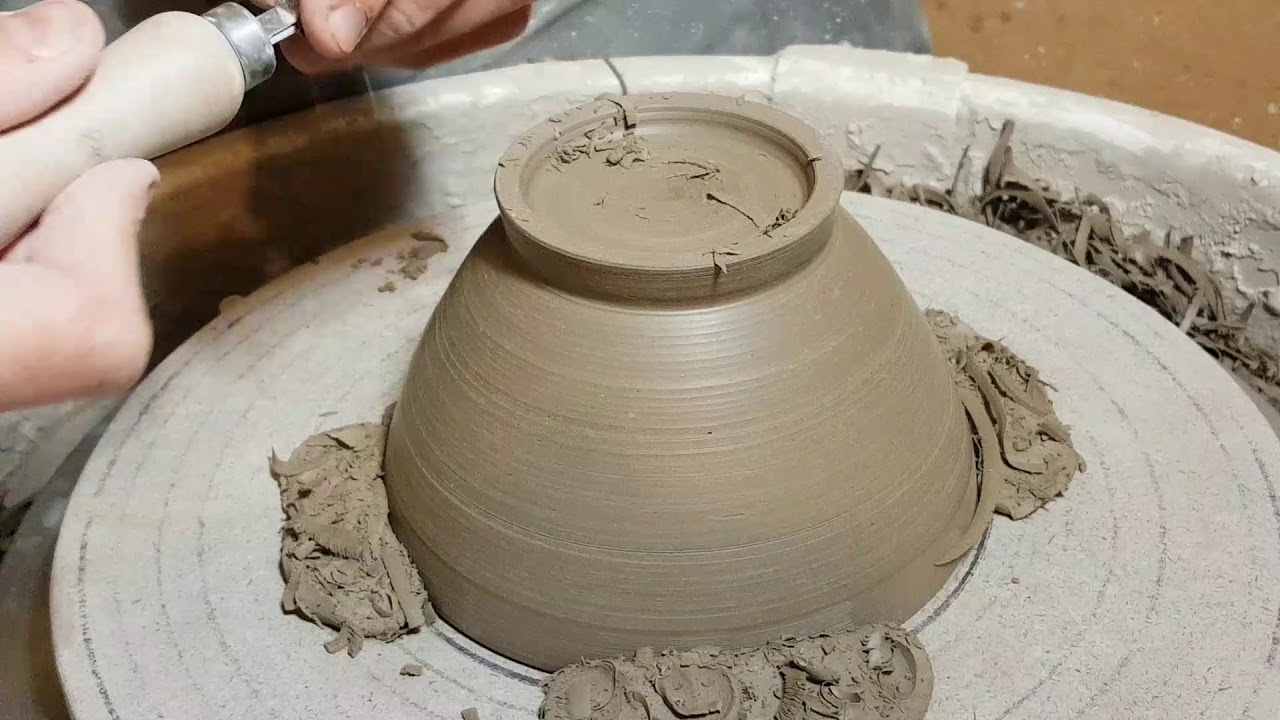 Tournasage d'un bol avec commentaires