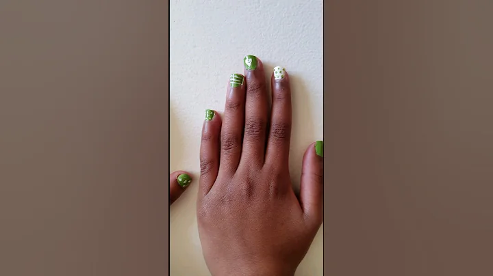 Kids Simple St.Patrick's Day Nail Art #stpatricksday