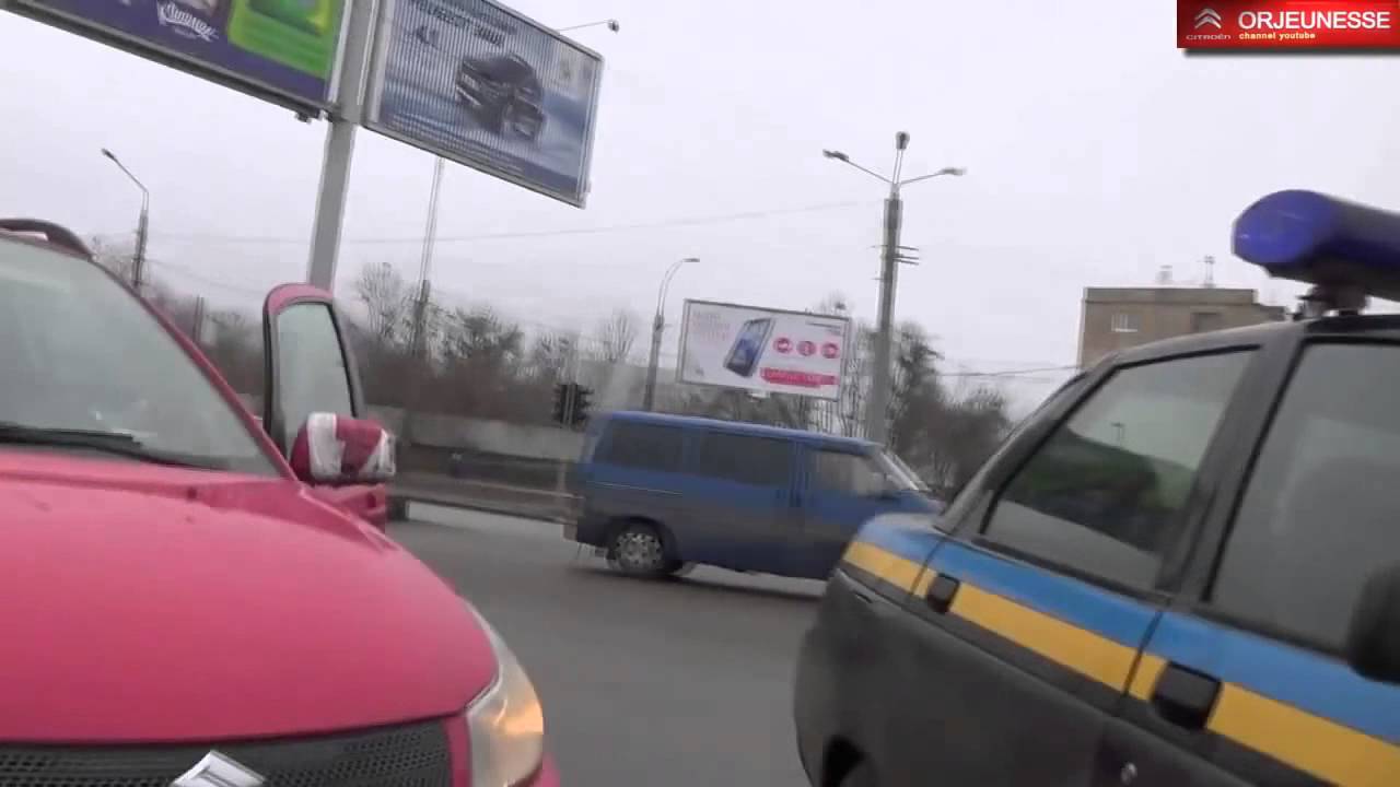 Выебал мать в машине