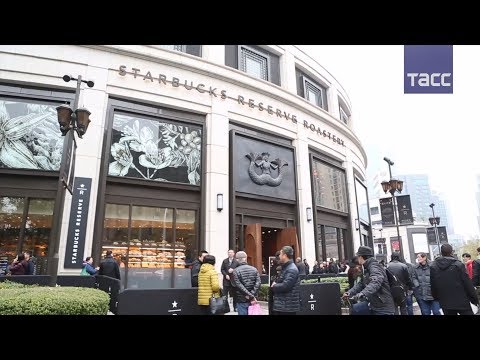 Видео: Токийский монастырь - самый большой Starbucks в мире