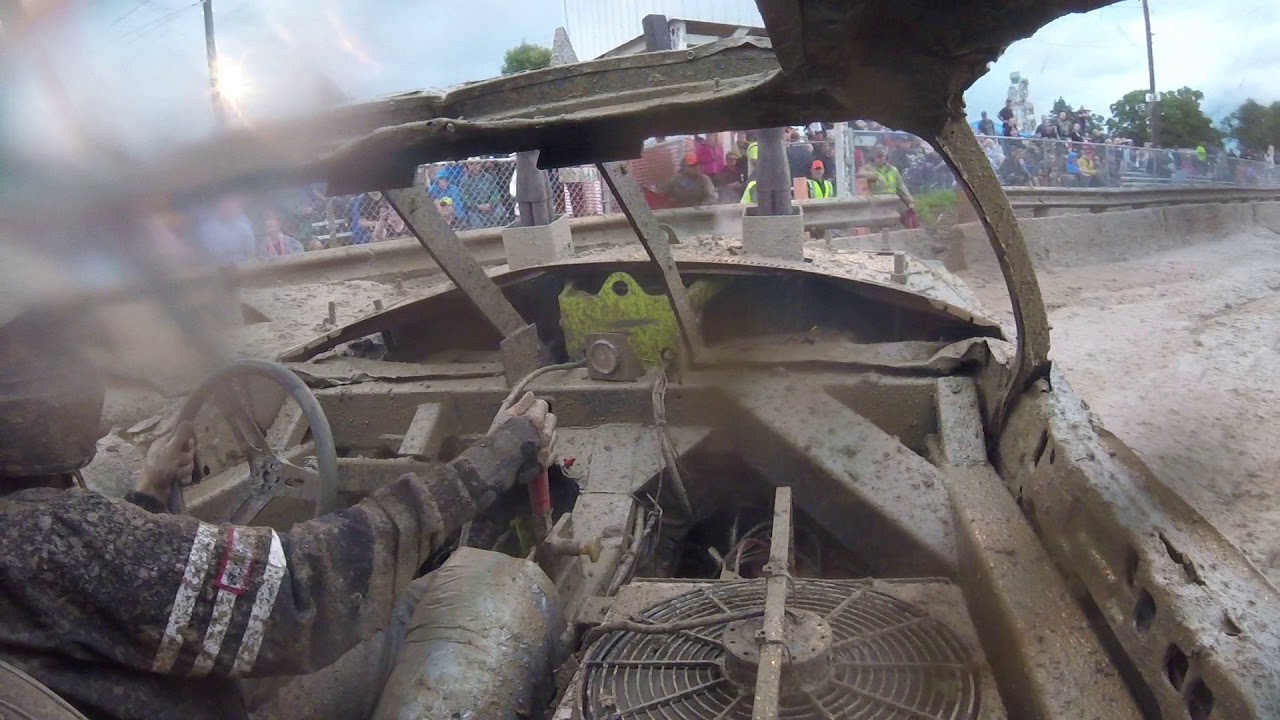 Tyler Quast #73 Wright County Fair Demolition Derby 2019: Builder Class
