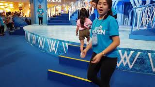 Princess Elsa and Anna meet Ivy at Lippo Mall Puri Jakarta. dream big princess IVY.frozen meet&greet