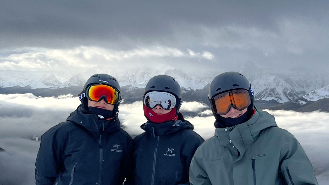 A Last Minute Snowboard Trip to Panorama & Lake Louise