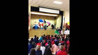 Robert E. Lee Elementary pep rally Marshall tx