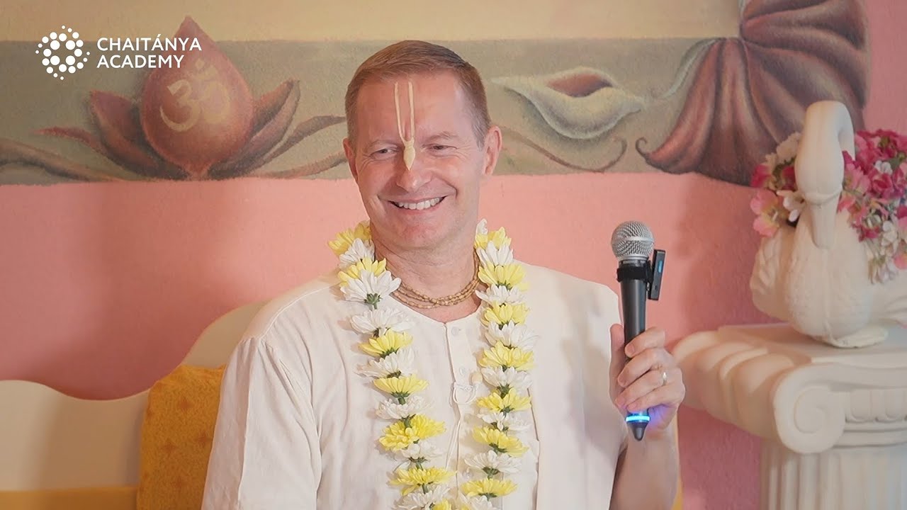 [Eng-It] How Sri Krishna Appears in This World