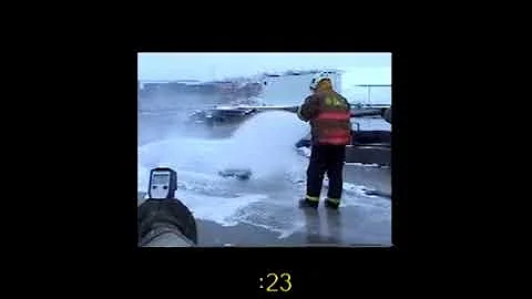 F-500 EA Quickly Extinguishes Burning Magnesium