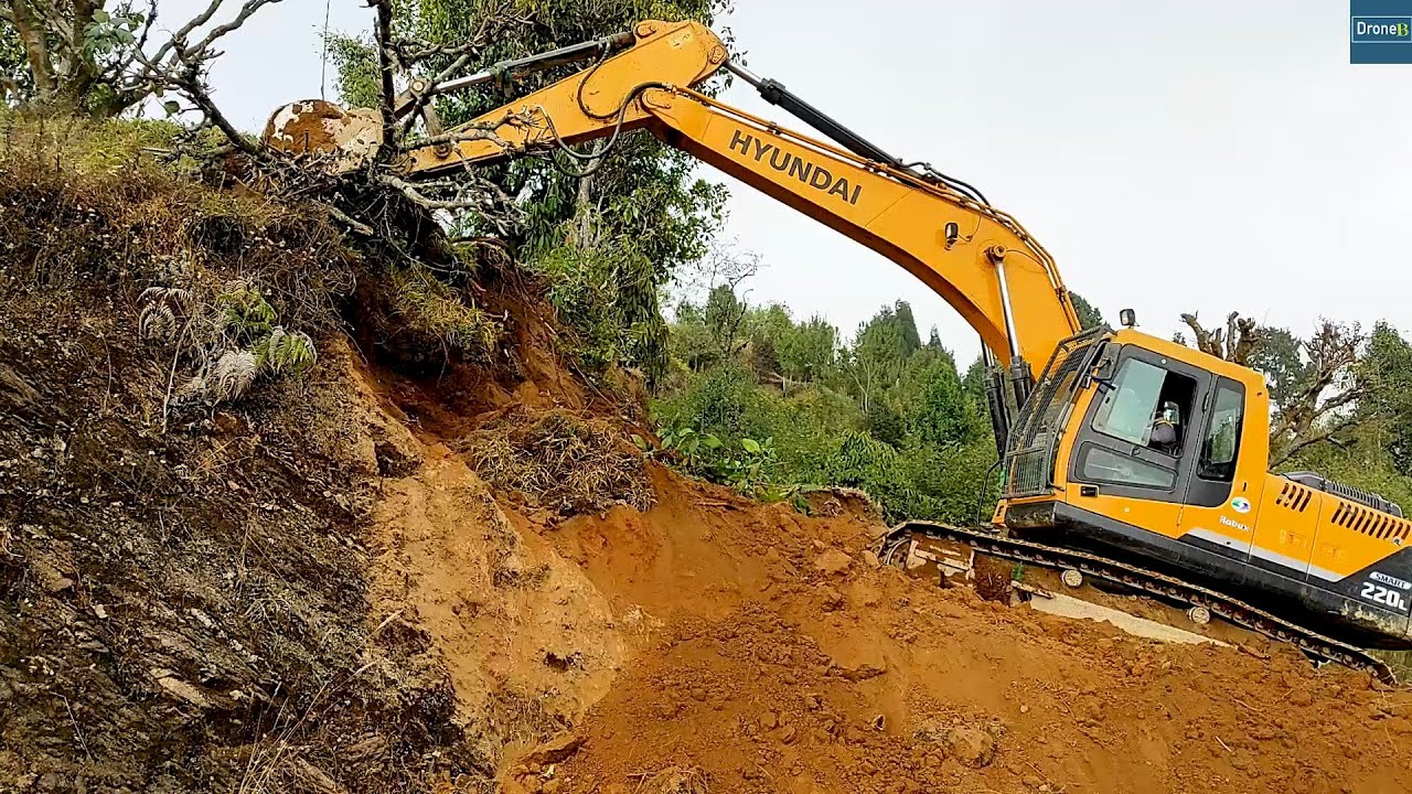 Making Ramp-Cutting Hill-Hyundai Excavator-Hilly Road Building