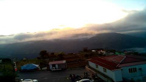 【縮時攝影】Raspberry Pi  - 清境福爾摩沙時尚會館日出AM3-9 之 第一次沒經驗，沒固定好兼歪掉