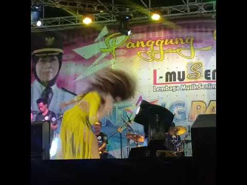 Konser Nitha Talia..  Indranayu(2)