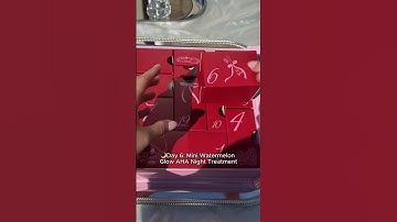 The countdown is over…Our glowiest advent calendar yet is here. Introducing 12 Days of Glow✨