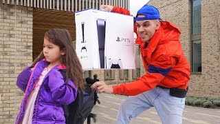 Sneaking PS5 Into My Daughter's Backpack by The Moco Family 226,387 views 3 years ago 12 minutes, 2 seconds