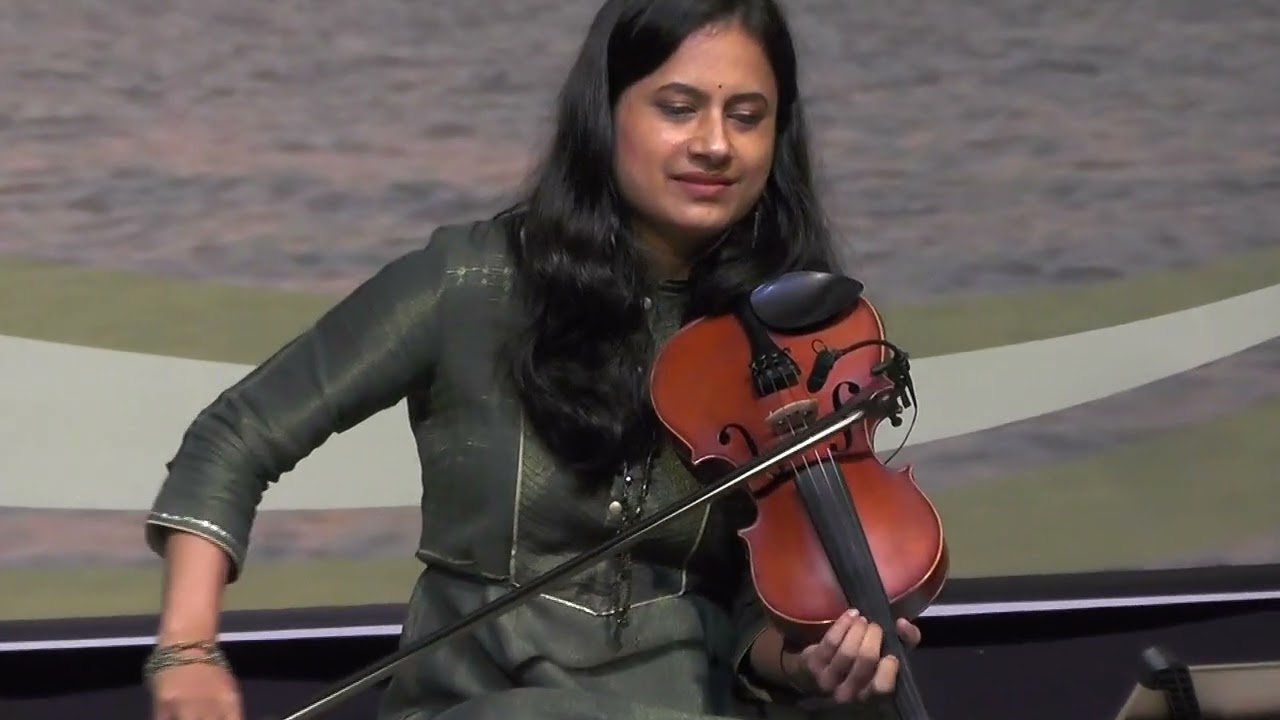 Shruti Bhave Chitale - Violin - Baahome Chale Aao - Anamika - Lata ji - Pancham Da - Humlog