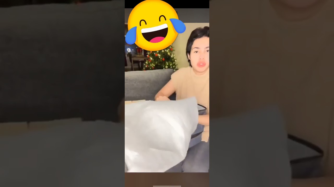 كارولين زعفها اسحاق باغية تسرحه 😅