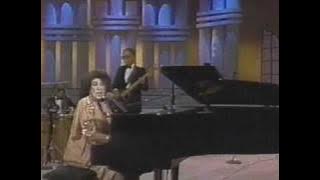 CONSUELO VELÁZQUEZ - BÉSAME MUCHO