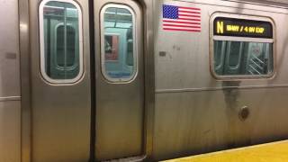 Nyc Subway R160 N Train Departing 96 Street - 2Nd Avenue