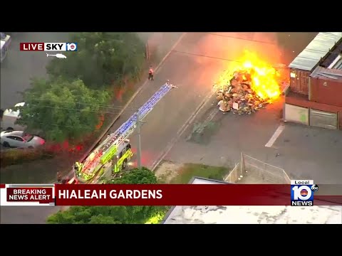 Firefighters respond to Hialeah Gardens fire