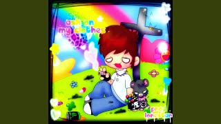 Download Lagu ash on my clothes MP3