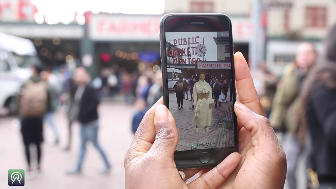 Behind the scenes of LCF and HoloMe's augmented reality, live streamed catwalk show