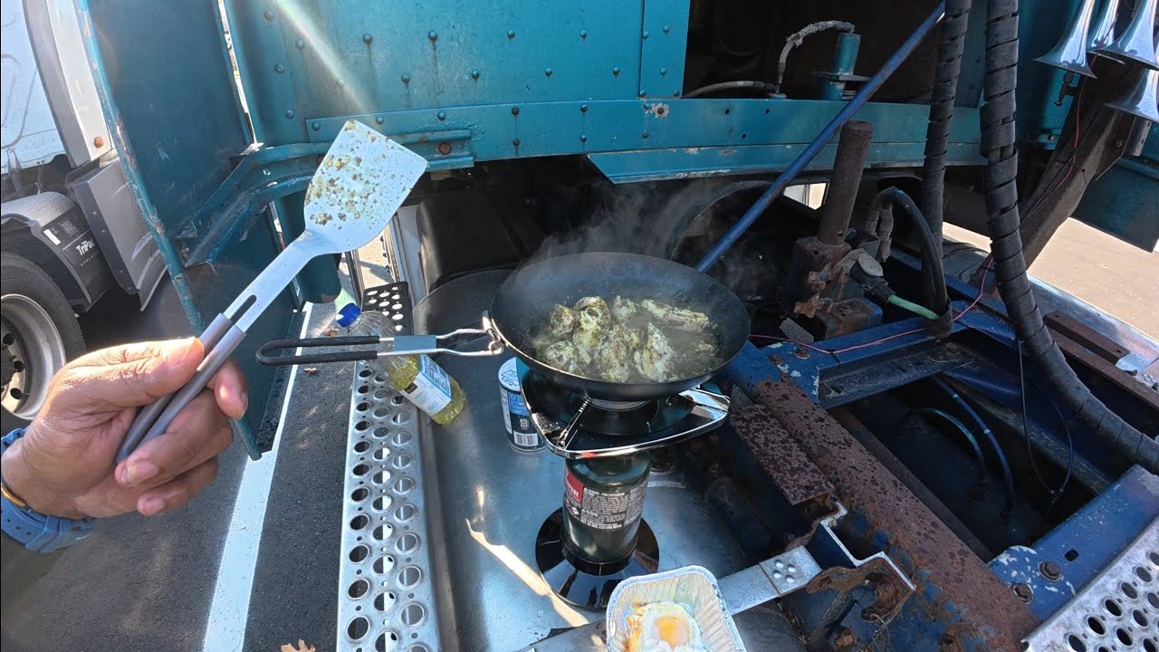 Cocinando muy rico en camion de carga en USA. Ejercicios para estar atletico.