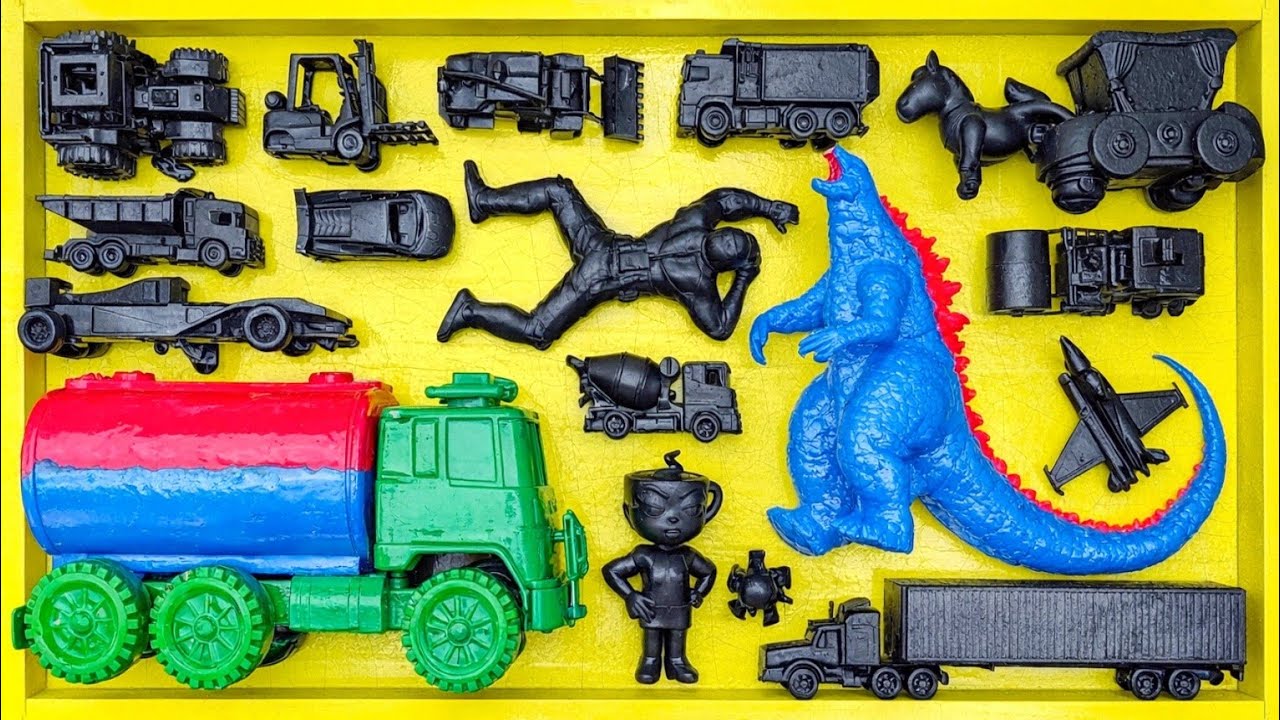 Membersihkan mobil mobilan, truk loader, mobil damkar, mobil pickup, truk angkut excavator, anomali