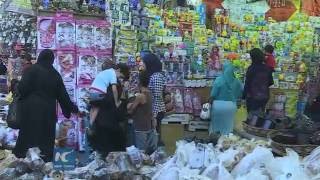 RAW：Ramadan lanterns light up hearts of Egyptian Muslims