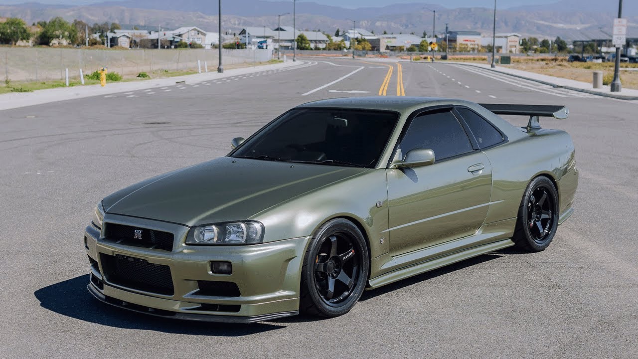 We wrapped an R34 Skyline GT-R #TCG72 - YouTube