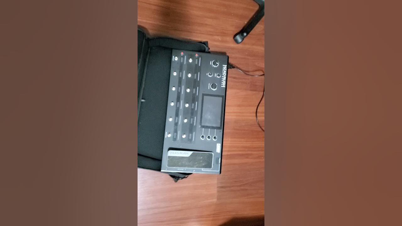 headrush pedal won't turn on 😰 YouTube