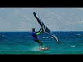 Kiteboarder vs winger