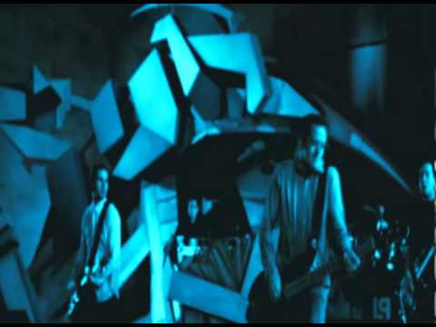 Linkin Park - Pushing Me Away