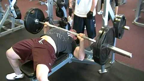 off season trainning- chest day