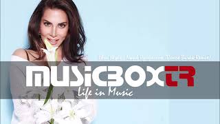 Ebru Yaşar - Nasıl Uyuyorsun (Cemre Burak Remix) #MusicBoxTR Resimi