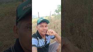 estou aqui agachadinho olhar se vai chover #diaadia