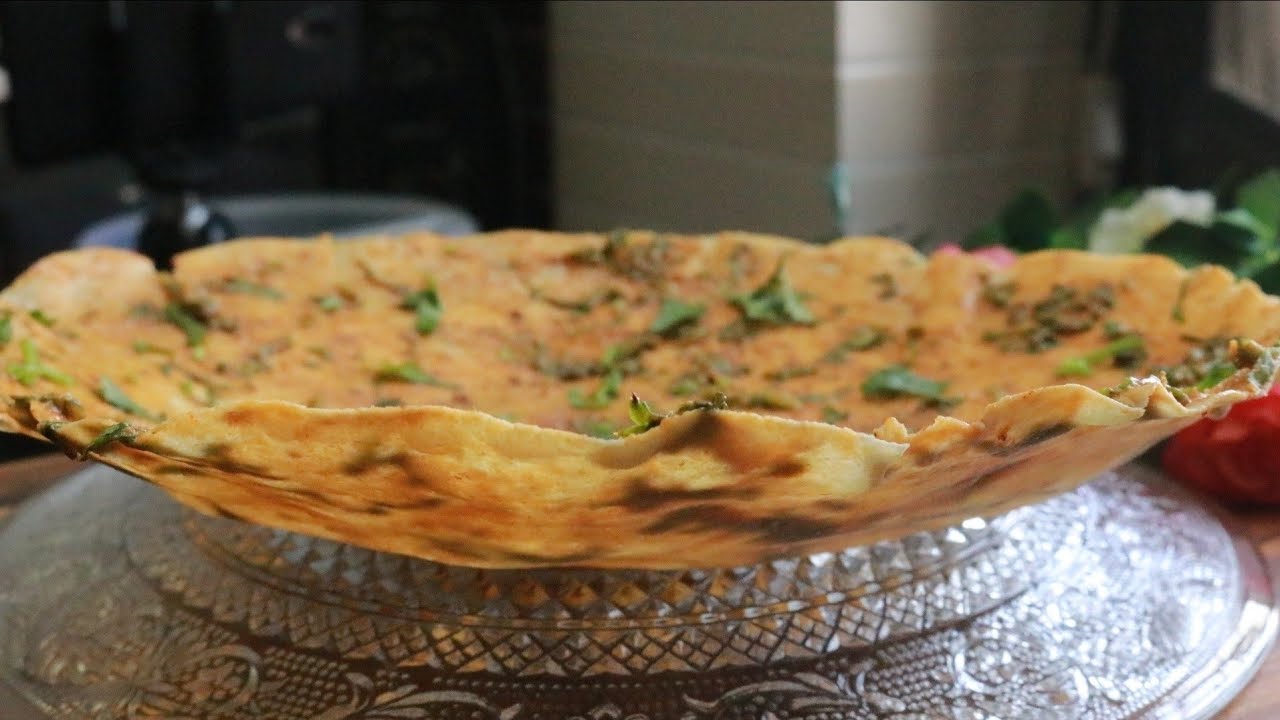 Karari Roti कड़क रुमाली रोटी /करारी रोटी/ how to make karari roti - YouTube
