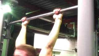 Famous Clapping Pullups: 11 reps. Net Worth