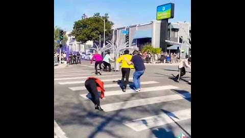 Taehyung be careful🥺😭  BTS crosswalk Concert In LA