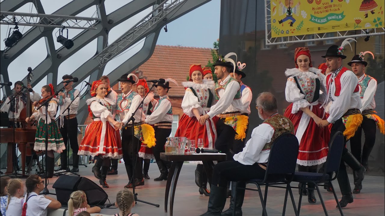 folklorn-soubor-t-pni-ka-veselsk-sedlck-mdff-t-py-2022-youtube