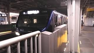 相鉄12000系12105編成各停湘南台行　鶴ヶ峰駅発車