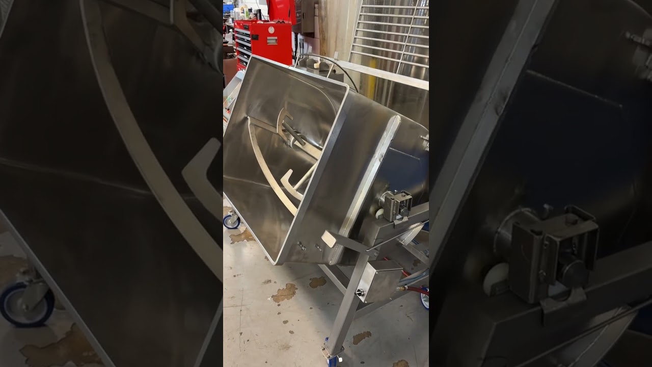 DMX 500 lb Quad Mixer- Item 