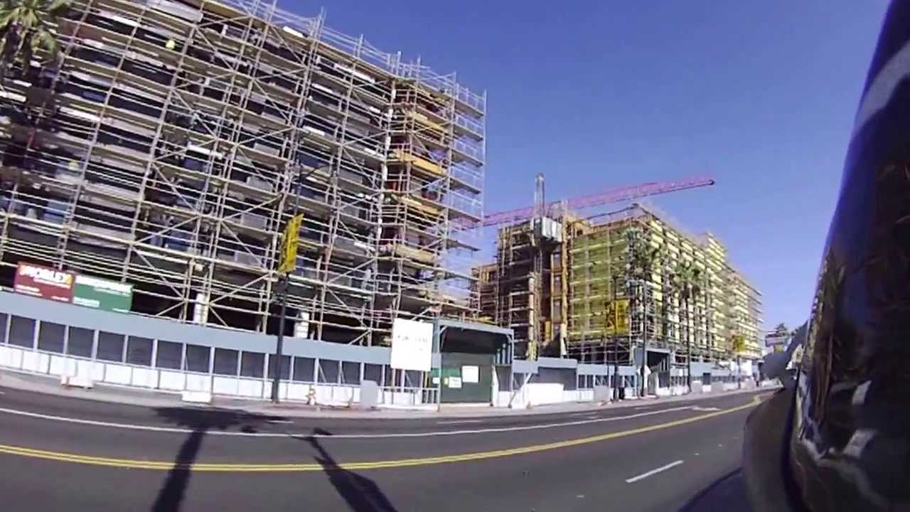 HOLLYWOOD BLVD. Y ARGYLE AV.