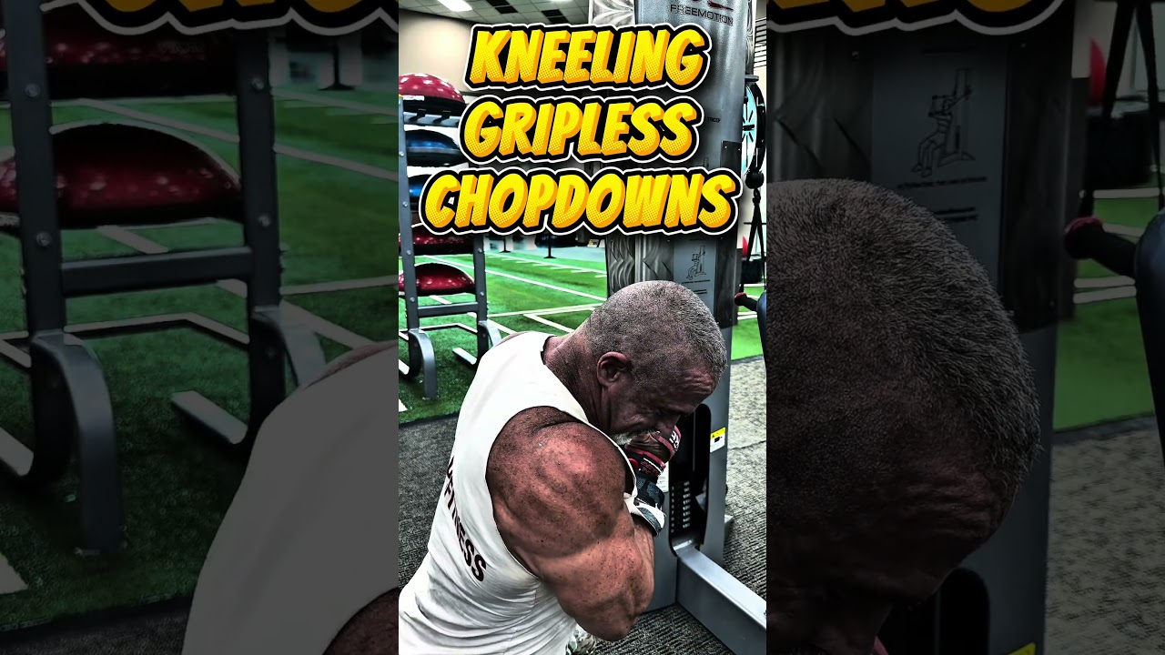 KNEELING GRIPLESS PUSH DOWNS FOR TRICEPS #workout #triceps #motivation #muscle #workouttips