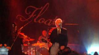 Flogging Molly - Black Friday Rule (awesome live version)