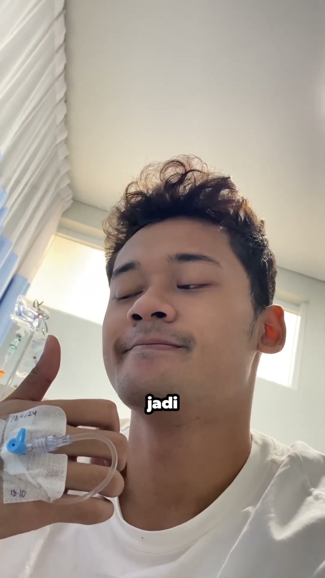 Cobain Makan Bulu Babi