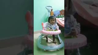 Babywalker #baby #babyshorts #babyvideos #babysongs #urulakelankuchellakuttysong#chellakuttysong#