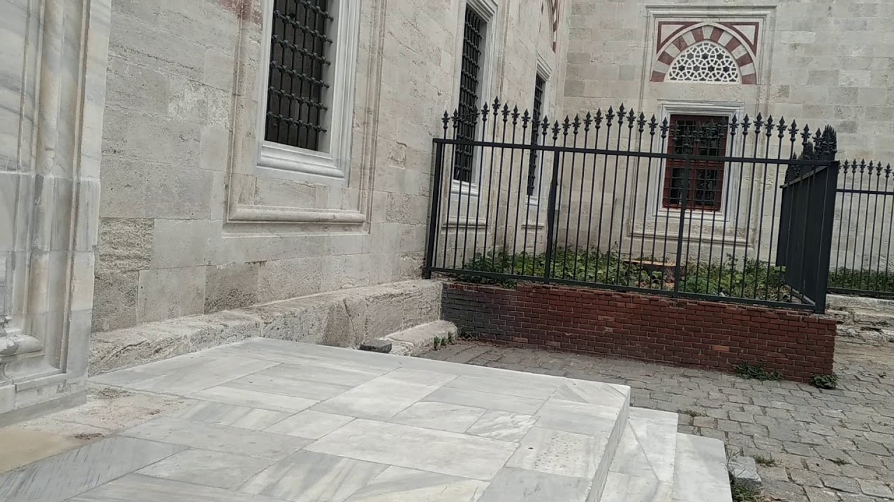 Beyazıt Camii 22.10.2020 öğlen ezanı, okuyan Şükrü ASILEREN