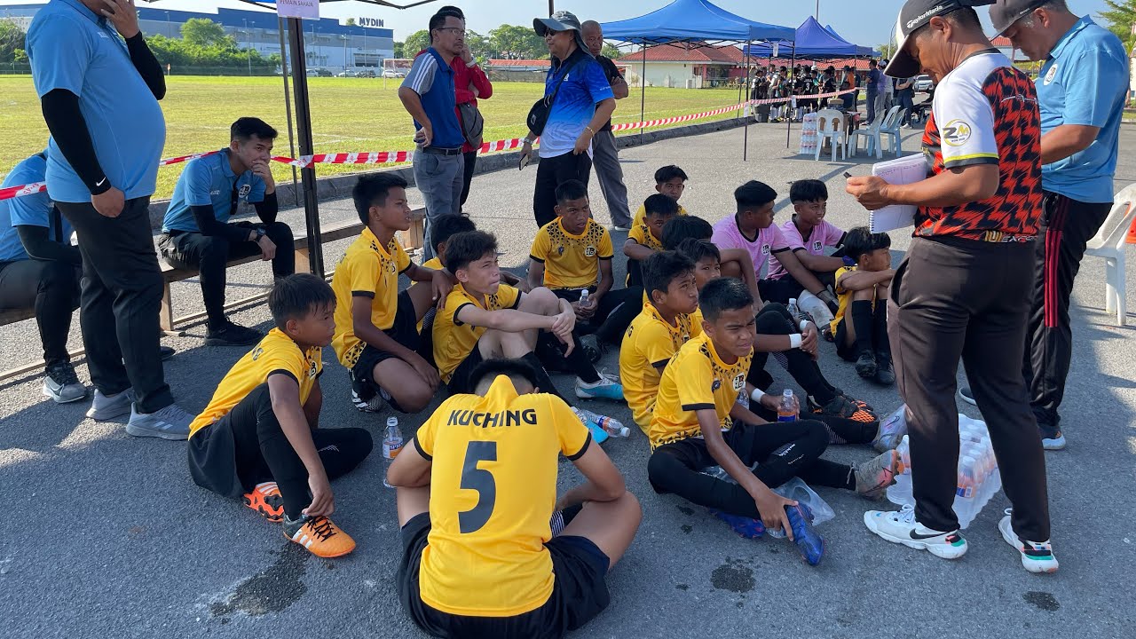 Kuching Zon A vs Kuching Zon B | Kejohanan Bola Sepak 12tkb MSS Bahagian Kuching