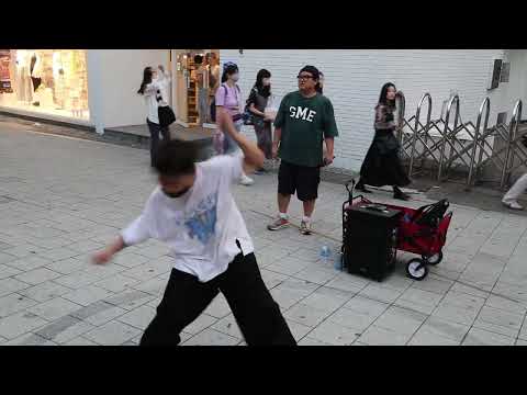 Kpop&amp;amp;JHKTV]<strong>DaDa</strong> Lee hyunjin in hongdae-Pirate King-ATEEZ 다다 이현진 홍대케이팝-해적왕