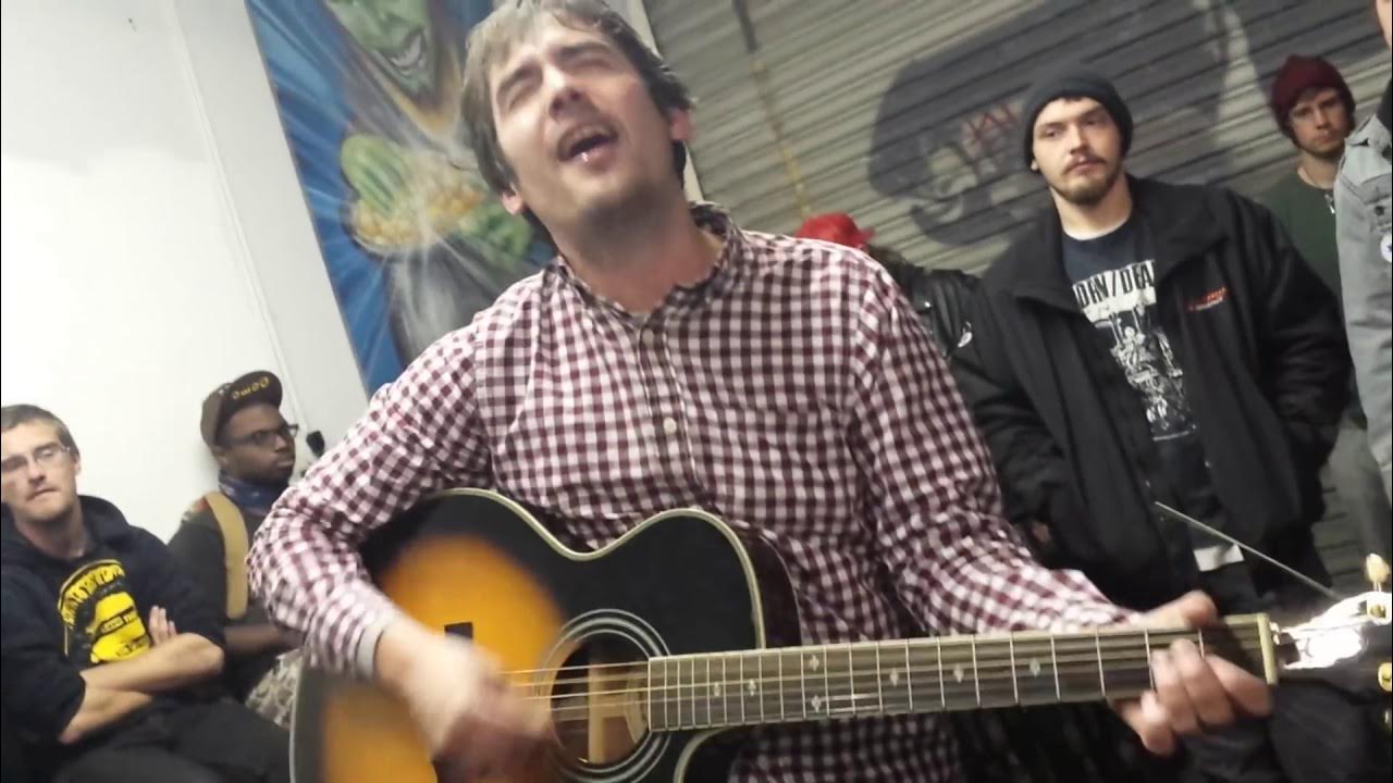 Pat the bunny - Never Coming Home (Song For The Guilty) Live Pat the bunny - Never Coming Home (Song For The Guilty) Live