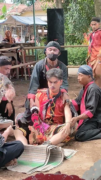 indangnya menjerit jerit